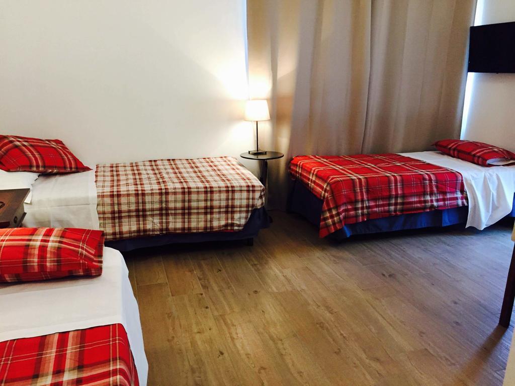La Villa Bianca Guest House Cantu Room photo